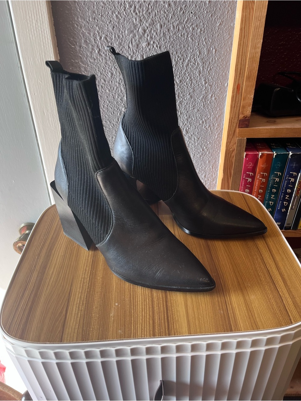 Steve Madden black boots 9.5